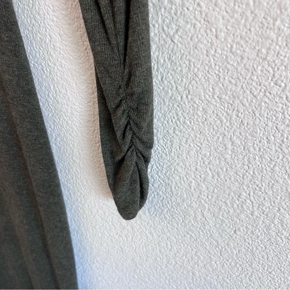 GAP Women’s Cozy Rib Long Sleeve Knee Length Dress Olive Heather - Picture 3 of 10